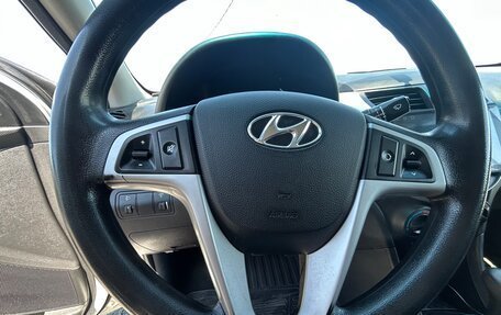 Hyundai Solaris II рестайлинг, 2012 год, 850 000 рублей, 18 фотография