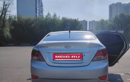 Hyundai Solaris II рестайлинг, 2014 год, 800 000 рублей, 9 фотография