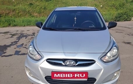 Hyundai Solaris II рестайлинг, 2014 год, 800 000 рублей, 10 фотография