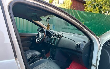 Renault Sandero II рестайлинг, 2018 год, 700 000 рублей, 4 фотография