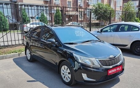 KIA Rio III рестайлинг, 2013 год, 800 000 рублей, 1 фотография