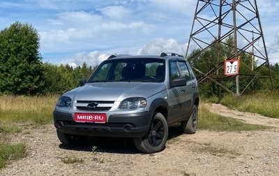 Chevrolet Niva I рестайлинг, 2018 год, 730 000 рублей, 1 фотография