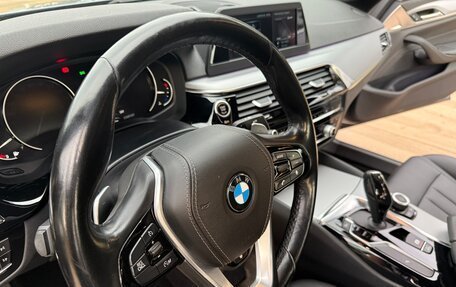 BMW 5 серия, 2019 год, 3 100 000 рублей, 11 фотография