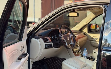 Cadillac Escalade III, 2008 год, 1 600 000 рублей, 8 фотография