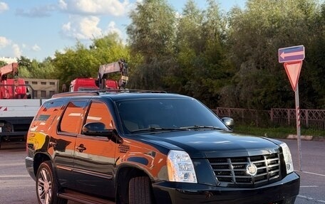 Cadillac Escalade III, 2008 год, 1 600 000 рублей, 3 фотография