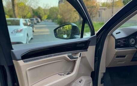 Volkswagen Touareg III, 2021 год, 5 500 000 рублей, 14 фотография