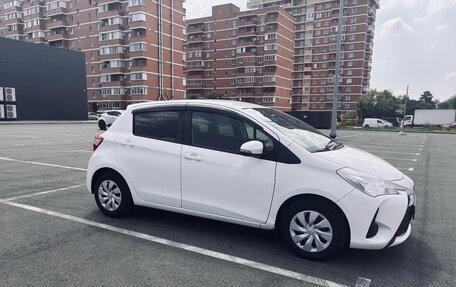 Toyota Vitz, 2019 год, 1 000 000 рублей, 2 фотография