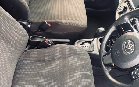 Toyota Vitz, 2019 год, 1 000 000 рублей, 14 фотография