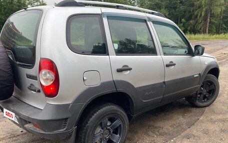 Chevrolet Niva I рестайлинг, 2018 год, 730 000 рублей, 6 фотография