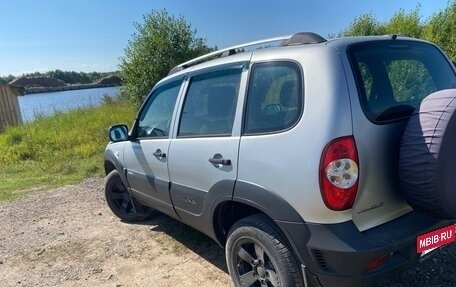 Chevrolet Niva I рестайлинг, 2018 год, 730 000 рублей, 4 фотография