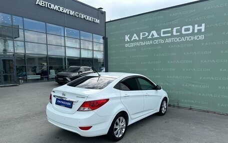 Hyundai Solaris II рестайлинг, 2011 год, 800 000 рублей, 2 фотография