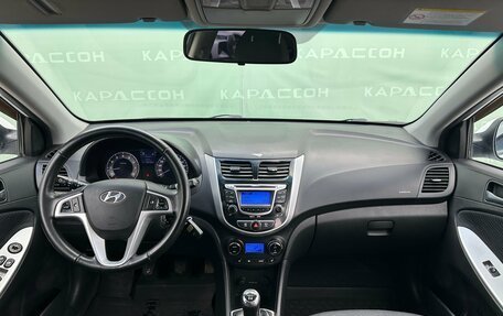 Hyundai Solaris II рестайлинг, 2011 год, 800 000 рублей, 6 фотография