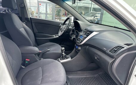 Hyundai Solaris II рестайлинг, 2011 год, 800 000 рублей, 7 фотография