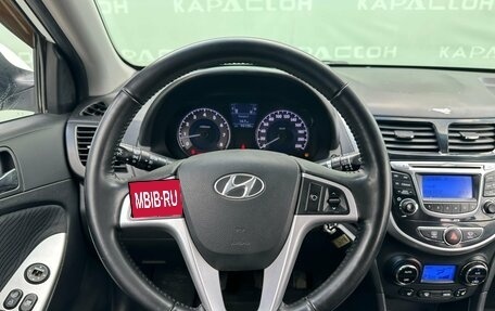 Hyundai Solaris II рестайлинг, 2011 год, 800 000 рублей, 5 фотография