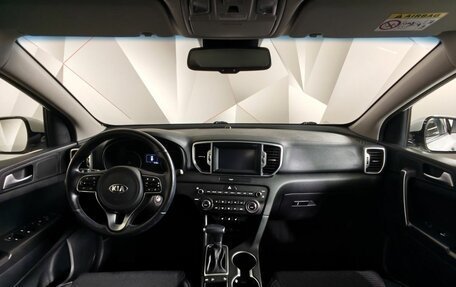 KIA Sportage IV рестайлинг, 2018 год, 1 995 000 рублей, 14 фотография