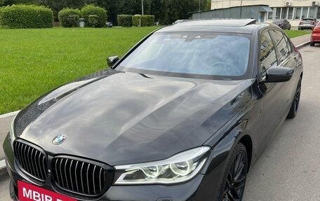 BMW 7 серия, 2015 год, 3 100 000 рублей, 1 фотография