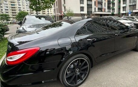 Mercedes-Benz CLS, 2012 год, 1 930 000 рублей, 24 фотография