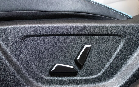 Geely Emgrand, 2023 год, 1 549 000 рублей, 23 фотография