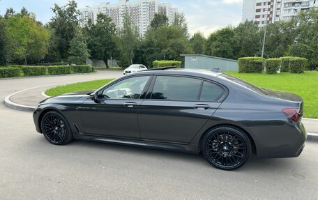 BMW 7 серия, 2015 год, 3 100 000 рублей, 2 фотография