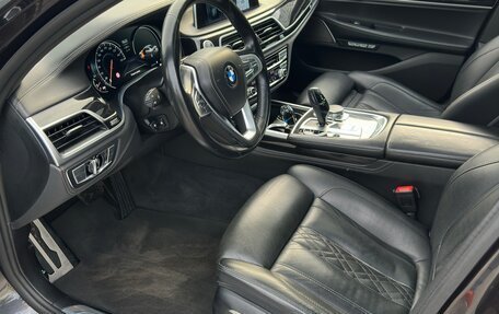 BMW 7 серия, 2015 год, 3 100 000 рублей, 9 фотография