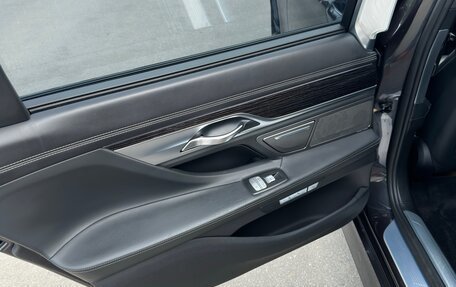 BMW 7 серия, 2015 год, 3 100 000 рублей, 12 фотография