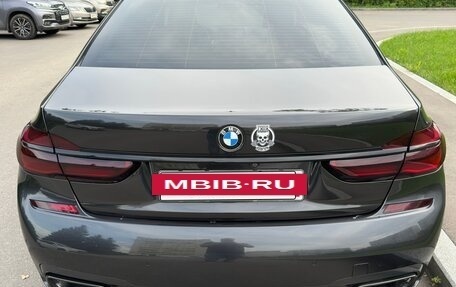BMW 7 серия, 2015 год, 3 100 000 рублей, 15 фотография