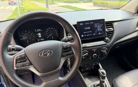 Hyundai Solaris II рестайлинг, 2021 год, 1 670 000 рублей, 10 фотография