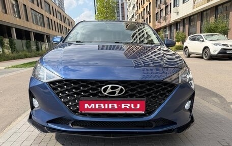 Hyundai Solaris II рестайлинг, 2021 год, 1 670 000 рублей, 4 фотография