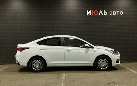 Hyundai Solaris II рестайлинг, 2017 год, 1 050 000 рублей, 4 фотография