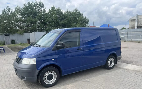 Volkswagen Transporter T5 рестайлинг, 2008 год, 1 100 000 рублей, 1 фотография