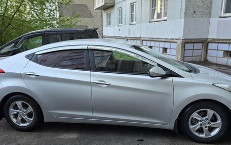 Hyundai Avante, 2011 год, 890 000 рублей, 3 фотография