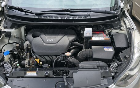 Hyundai Avante, 2011 год, 890 000 рублей, 5 фотография