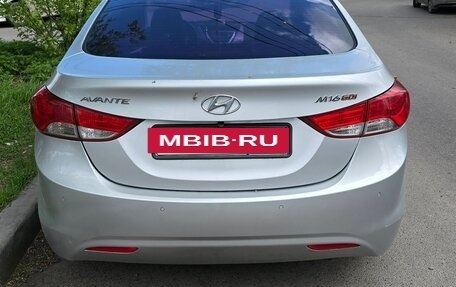 Hyundai Avante, 2011 год, 890 000 рублей, 2 фотография