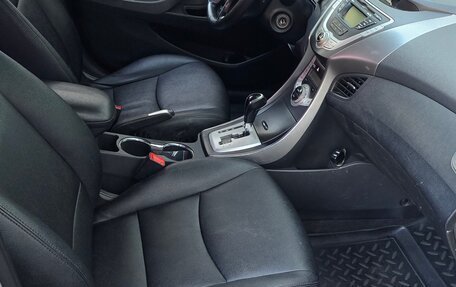 Hyundai Avante, 2011 год, 890 000 рублей, 7 фотография