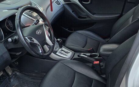 Hyundai Avante, 2011 год, 890 000 рублей, 6 фотография