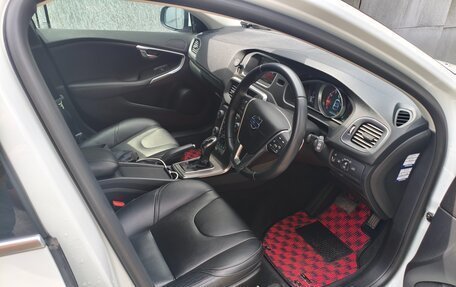Volvo V40 II рестайлинг, 2016 год, 1 300 000 рублей, 9 фотография
