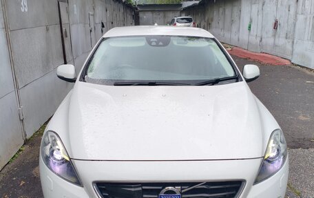 Volvo V40 II рестайлинг, 2016 год, 1 300 000 рублей, 17 фотография