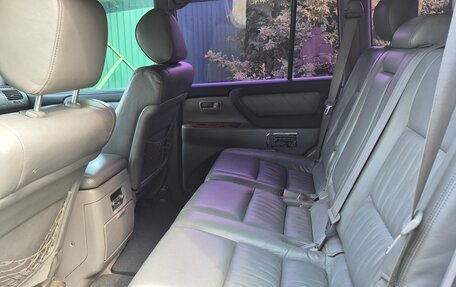 Toyota Land Cruiser 100 рестайлинг 2, 2006 год, 2 500 000 рублей, 6 фотография
