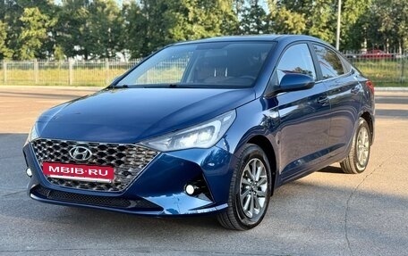 Hyundai Solaris II рестайлинг, 2022 год, 1 700 000 рублей, 2 фотография