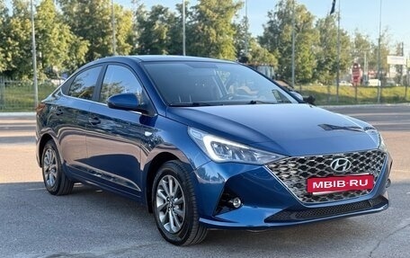 Hyundai Solaris II рестайлинг, 2022 год, 1 700 000 рублей, 6 фотография