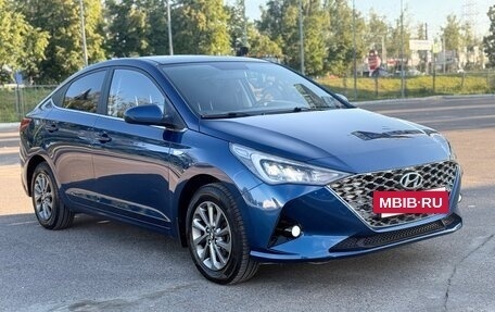 Hyundai Solaris II рестайлинг, 2022 год, 1 700 000 рублей, 3 фотография