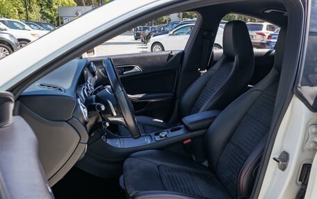 Mercedes-Benz CLA, 2019 год, 2 200 000 рублей, 11 фотография