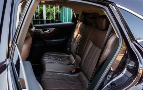 Infiniti QX70, 2014 год, 2 830 000 рублей, 12 фотография