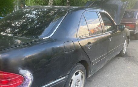 Mercedes-Benz E-Класс, 1996 год, 120 000 рублей, 5 фотография