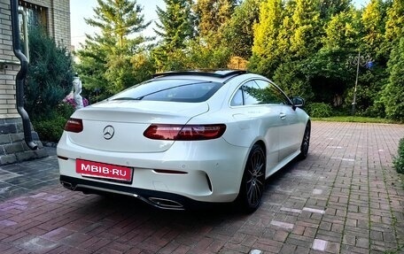 Mercedes-Benz E-Класс, 2017 год, 3 500 000 рублей, 3 фотография