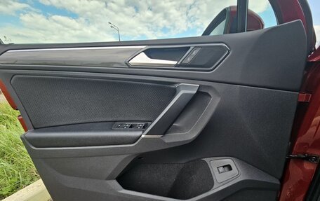 Volkswagen Tiguan II, 2018 год, 2 200 000 рублей, 9 фотография