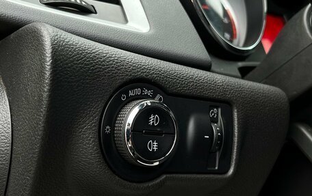 Opel Astra J, 2012 год, 555 300 рублей, 17 фотография