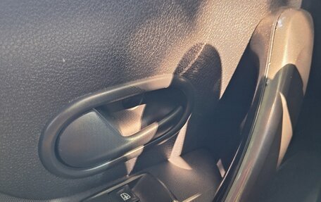 Renault Logan II, 2019 год, 799 999 рублей, 14 фотография