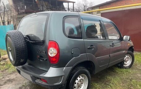 Chevrolet Niva I рестайлинг, 2010 год, 260 000 рублей, 1 фотография