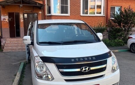 Hyundai Grand Starex Grand Starex I рестайлинг 2, 2011 год, 1 415 000 рублей, 1 фотография